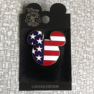 Vintage Disney American Flag Pin EUC
